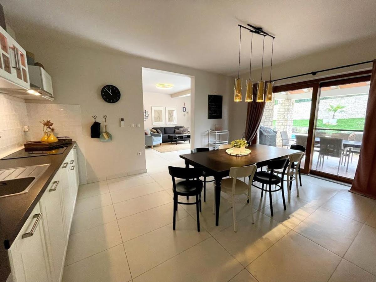 Villas Adagio Rojnići Exterior foto